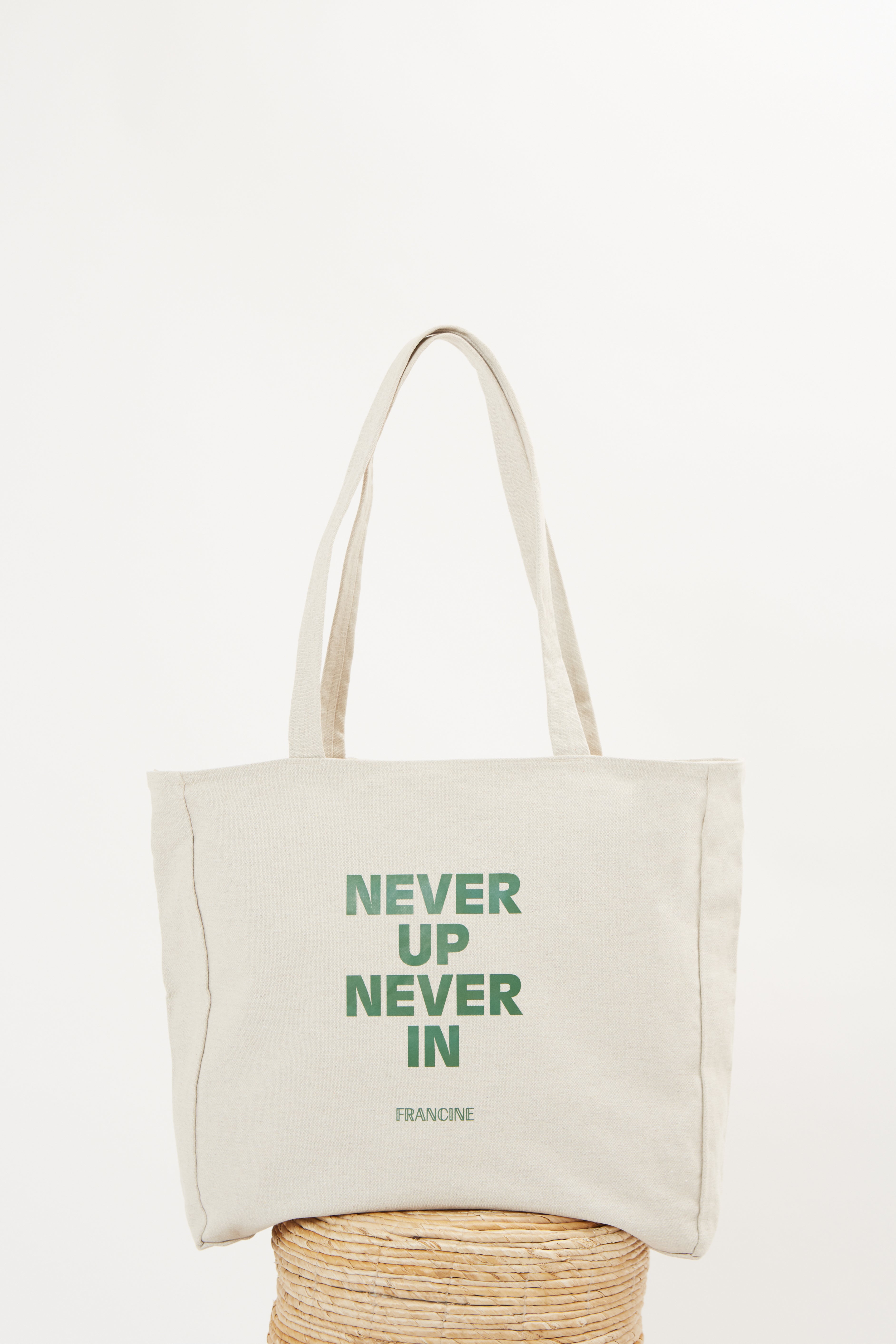 Tote bag never up