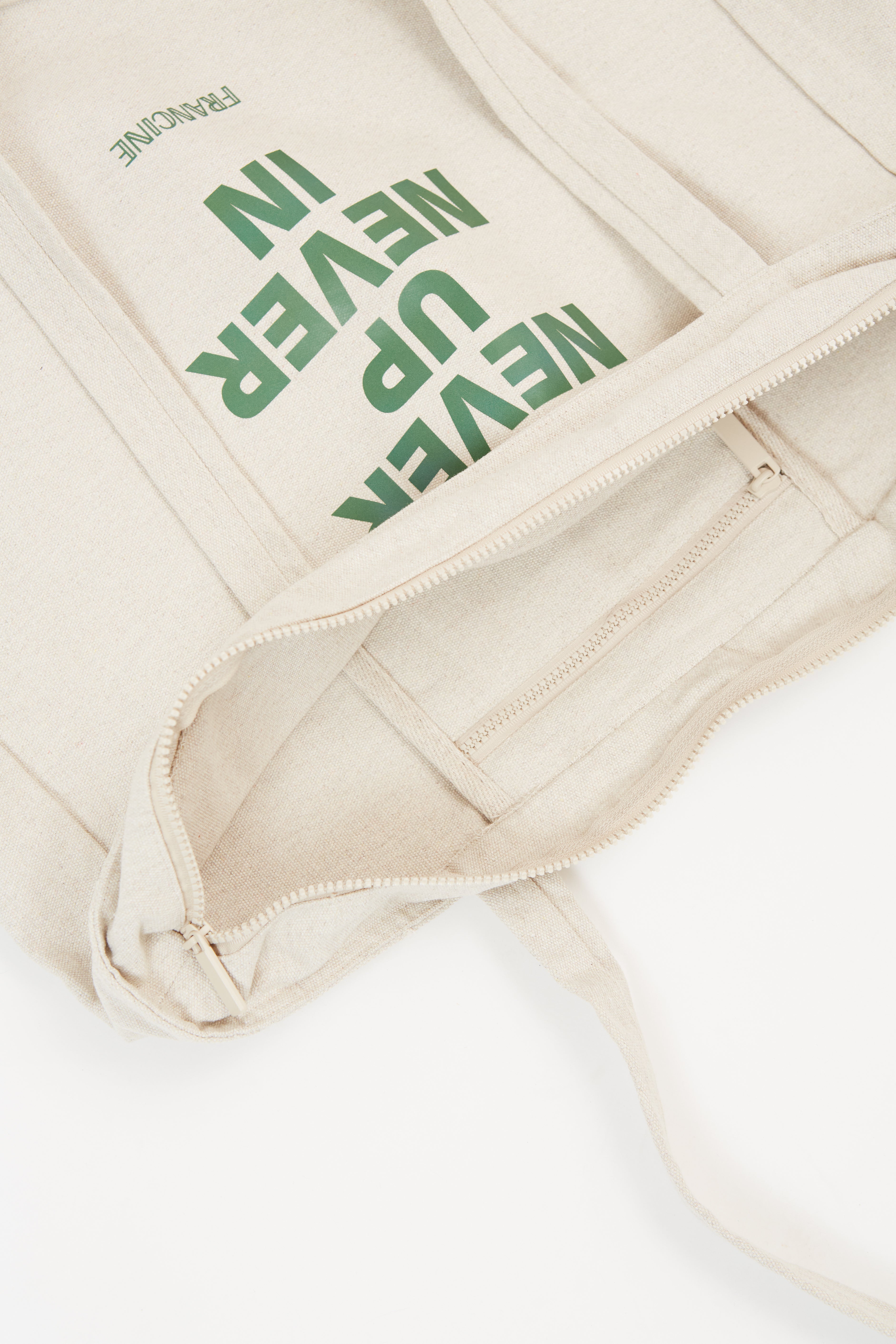 Tote bag never up